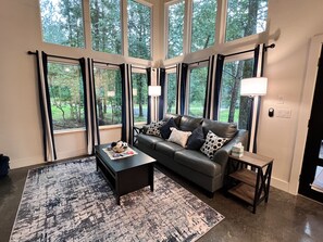 Smart TV, fireplace, DVD player