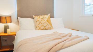 2 chambres, fer et planche Ă repasser, Wi-Fi, draps fournis