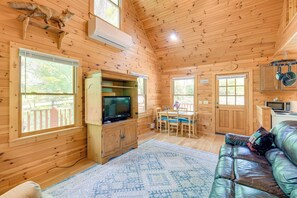 TV, fireplace - Charming Cabin w/ Wraparound Deck in Blue Ridge! (Sparta)