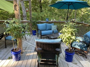 Outdoor dining - Privacy!!!  Hobby farm in the woods (Williamsburg)