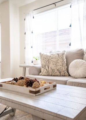 Smart TV, books