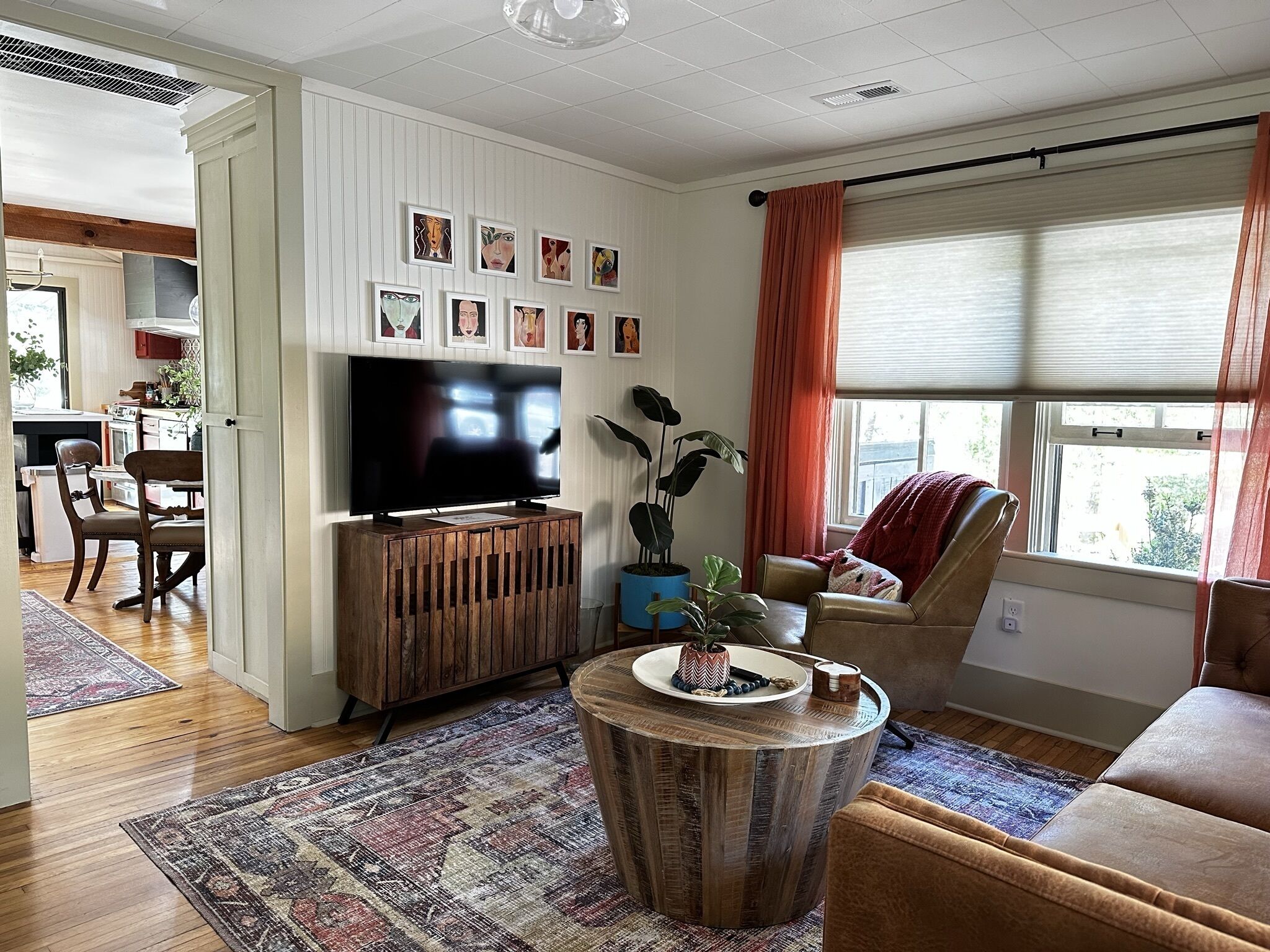 Modern Vintage/fully Stocked/artsy Cottage - Asheville, NC