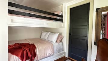 2 dormitorios, tabla de planchar con plancha, wifi y ropa de cama