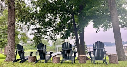 The Blue Nest is a lakefront property with dock and access to Lake Palestine.