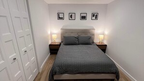 5 bedrooms, WiFi (free), bed sheets - Le Eleven 55 Billard 5 Lits (Trois-Rivières)