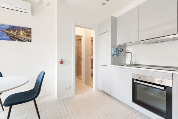 Microwave, oven, dishwasher