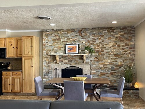 Spacious 4 Bedrooms, 3 full Bathrooms and close to Everything ABQ