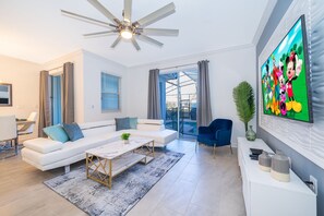 TV - (LT4435) Townhouse 4/3 Private Pool & Free Waterpark (Kissimmee)