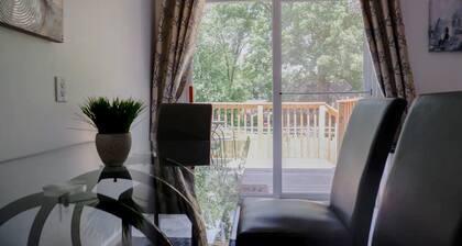 Be Our Guests: Harbor Shores Comfort Meets Charm