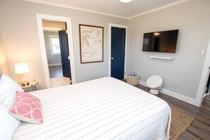 5 bedrooms, iron/ironing board, free WiFi, bed sheets