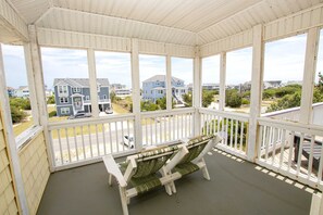 Property grounds - Oceanside, Private Pool, 2 Hot Tubs, Close to the Beach, WW902, Parrothead Cay (Corolla)