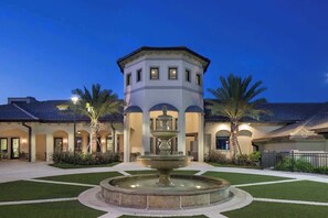 Exterior - Retreat's Prestige | Near Attractions | Kids Bedroom | Games | Private Pool (Davenport)