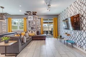 Smart TV - Retreat's Prestige | Near Attractions | Kids Bedroom | Games | Private Pool (Davenport)