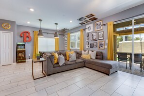 Smart TV - Retreat's Prestige | Near Attractions | Kids Bedroom | Games | Private Pool (Davenport)