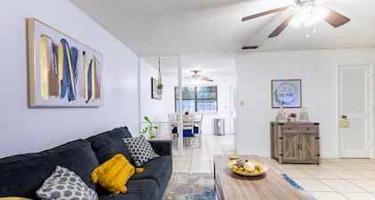 Peaceful 2 Bed, 1 Bath located in midtown, 5 miles from Stadium.