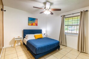 2 habitaciones, tabla de planchar con plancha, wifi y ropa de cama 