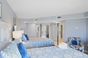 2 Schlafzimmer, Zimmersafe, Bügeleisen/Bügelbrett, WLAN