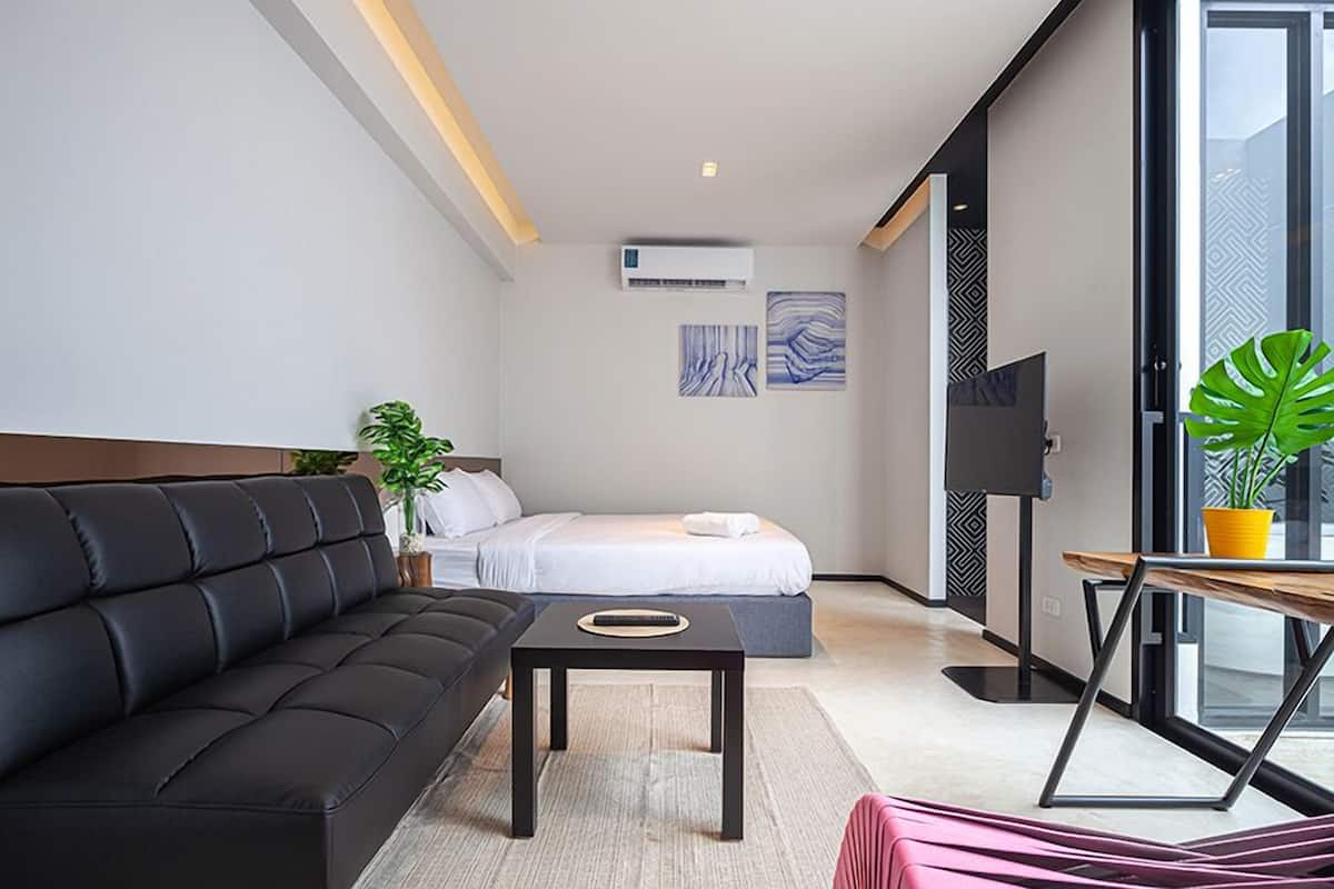 Quarto casal design | Ferros/tábuas de passar roupa, Wi-Fi de cortesia, roupa de cama