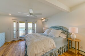 2 bedrooms, WiFi, bed sheets - Brigantine Waterfront Vacation Rental w/ Grill (Brigantine)