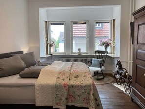2 Schlafzimmer, Bügeleisen/Bügelbrett, kostenloses WLAN, Bettwäsche