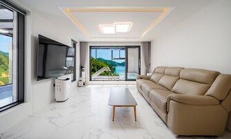 Smart TV 86 pulgadas con canales de televisión digitales