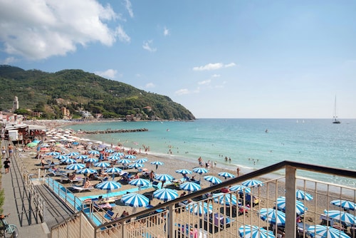 Apartment 'Beach Paradise - Cicerone' with Wi-Fi and Air Conditioning