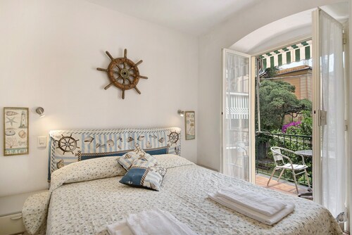 Apartment 'Oceane Paradise - Churchill' with Sea View, Balcony and Wi-Fi