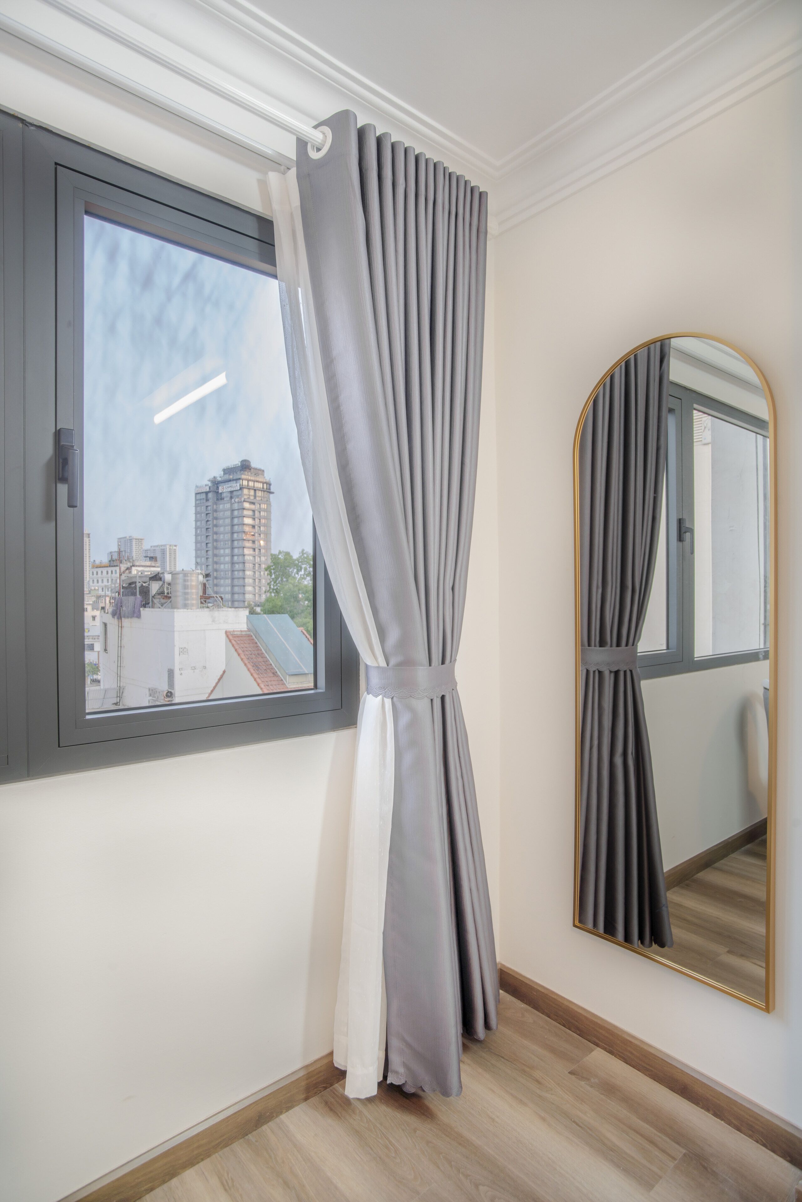 Deluxe Double Room | Minibar, desk, blackout drapes, soundproofing