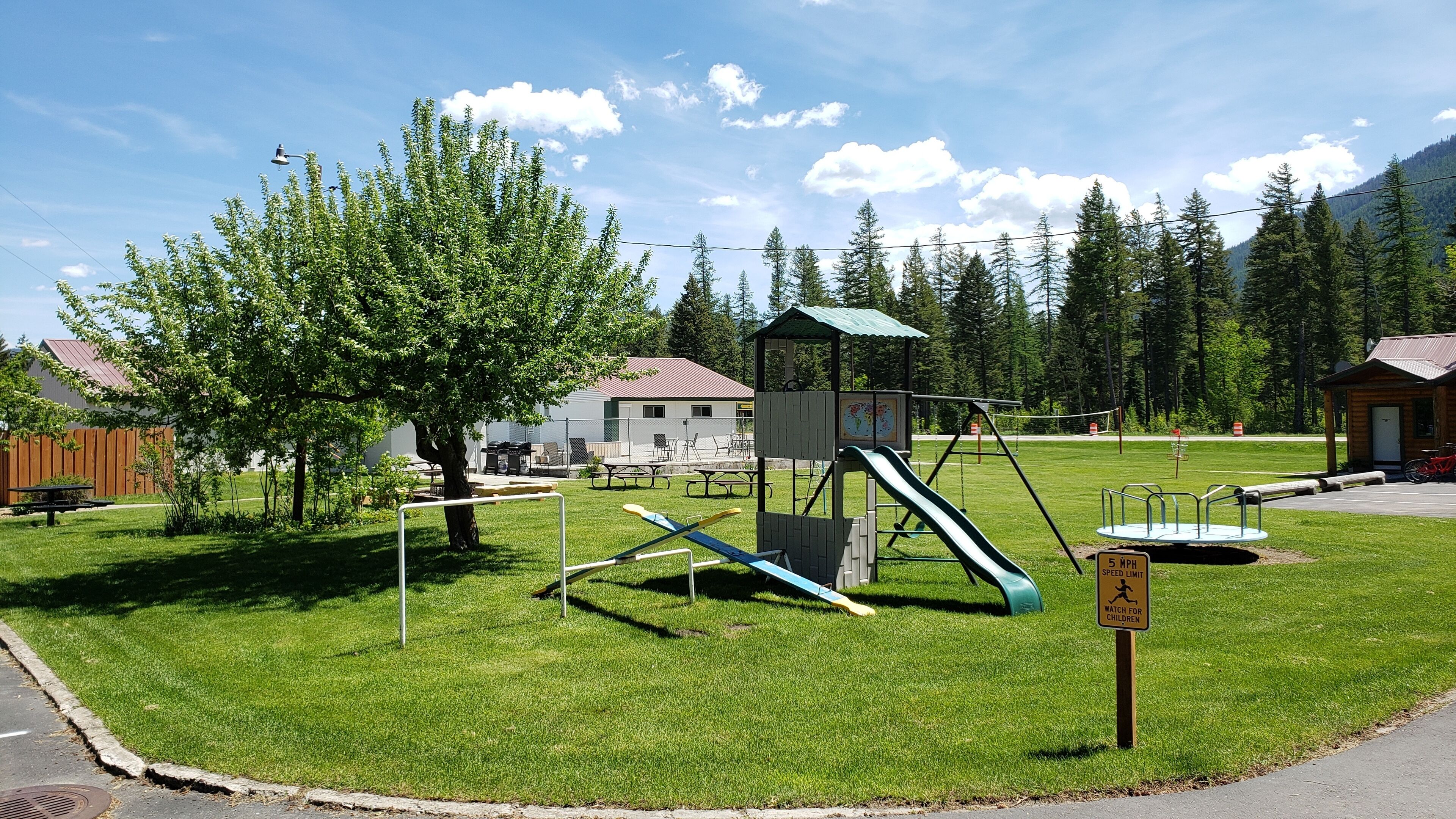 Área de juegos infantiles al aire libre