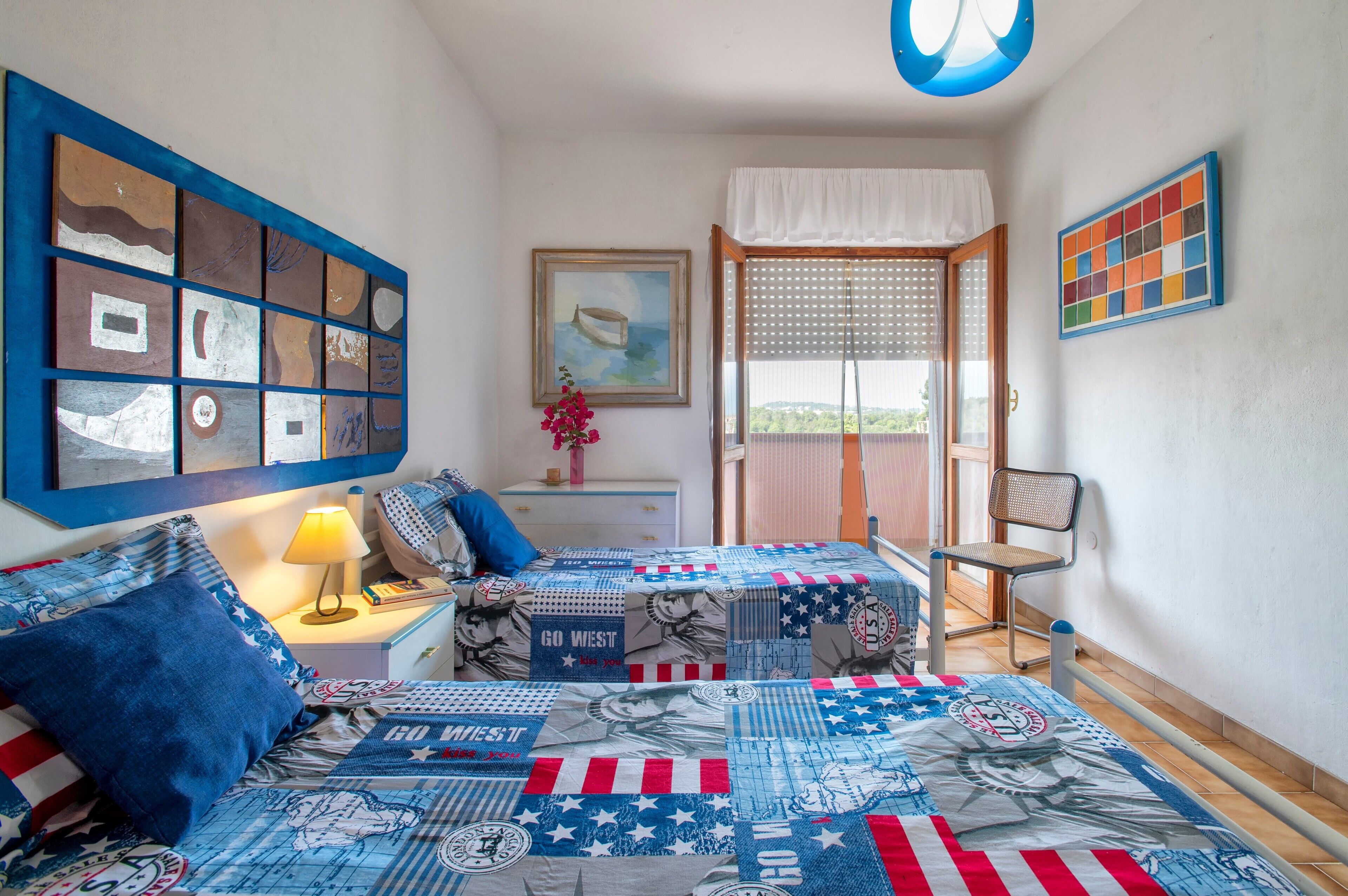 2 habitaciones, tabla de planchar con plancha y wifi gratis 