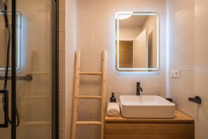 Hair dryer, towels - Sapi · Cocon 4pax | Centre | Jardin | Remontées | TV Wifi (Chamonix-Mont-Blanc)