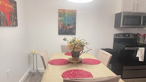 Habitación Gallery | Cocina privada | Tostadora y comedor 