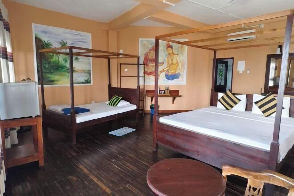 Premium bedding, minibar, desk, laptop workspace