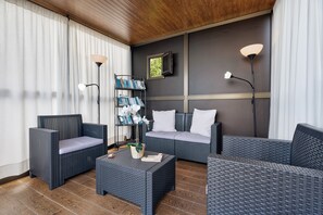 Interior - Holiday Home 'El Naranjo Viejo' with Sea View, Wi-Fi and Air Conditioning (Tijarafe)