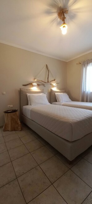 1 chambre, fer et planche à repasser, accès au Wi-Fi (inclus)