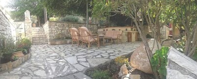Hotel Apartamento "Corfu" con vistas al mar, jardín y Wi-Fi