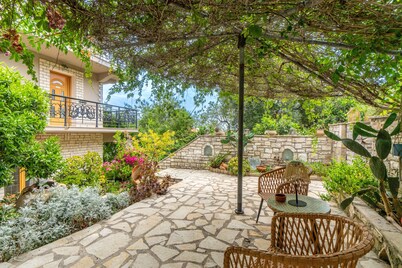 Apartahotel "Paxos" con vistas al mar, jardín y Wi-Fi