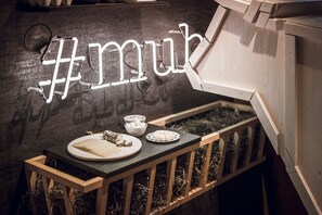 Ruokailu