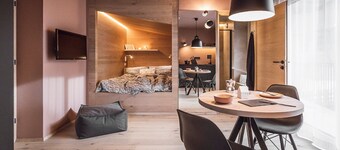 "Rousa little guesthouse Cosy Plus" with breakfast included!