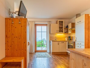 Kühlschrank, Ofen, Herdplatte, Geschirrspüler