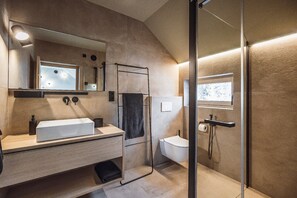 Shower, hair dryer, towels - "Rousa little guesthouse Kombi" with breakfast included! (Rasun Anterselva)