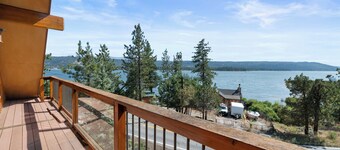 Amazing Grace - Fireplace, Jet Tub, Deck, Lake View
