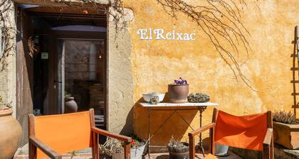 Vacation Home "Galliner, El Reixac Casa Rural" with Mountain View, Shared Pool & Wi-Fi