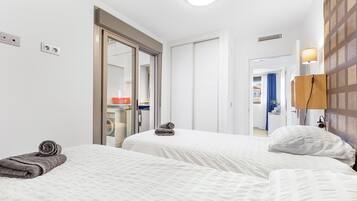 2 chambres, fer et planche Ă repasser, Wi-Fi gratuit, draps fournis