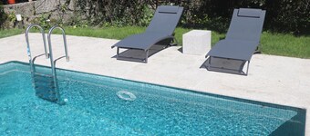 Villa 'Casa Do Outeiro' with Terrace, Pool, Wi-Fi and Air Conditioning