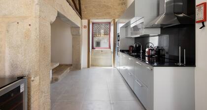 Villa 'Casa Do Outeiro' avec terrasse, piscine, Wi-Fi et climatisation
