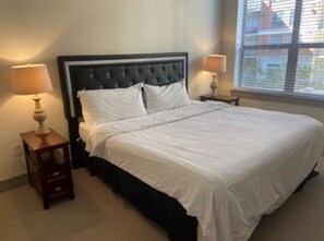 2 slaapkamers, een strijkplank/strijkijzer, wifi