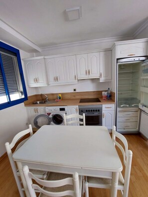Private kitchen - Suites Garden Apartament 35 (Las Palmas)