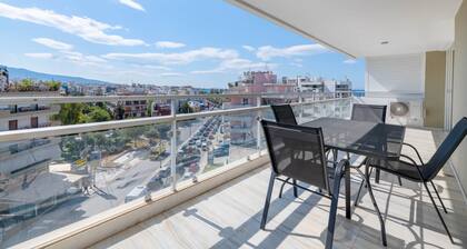 Serene 2BR Apartment in Alimos with Sea view