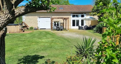La Petite Clavelie Gîte Périgord Vert
